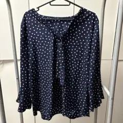 【サイズはタグにて】組曲 ネイビー ドット柄 長袖ブラウス リボン付き