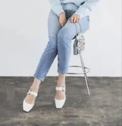 JIMMY CHOO ビジュー フラットシューズ 34.5のサムネイル