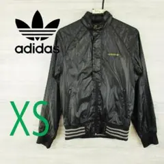 アディダスオリジナルス＜フード付き裏地メッシュブルゾン＞M1072y