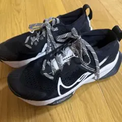 NIKE ランニングシューズ 黒　23cm zoomx
