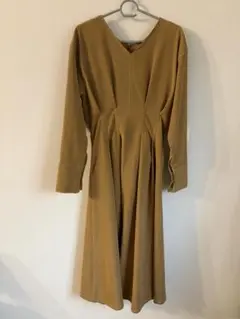 KBF+ ウエストタックステッチ フレアワンピース