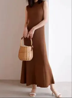 anuans リブニット ノースリーブ ロングワンピース ブラウンのサムネイル