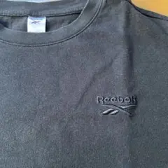 Reebok リーボック Tシャツ ブラック ロゴ 刺繍のサムネイル