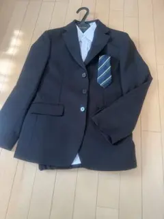 美品！160㎝キッズフォーマルスーツ 上下セット・シャツ・ネクタイ・チーフ付