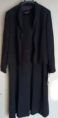 【最終値下げ】PARISIMA YUKITORII ブラックワンピーススーツ21