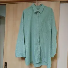 グリーンストライプシャツ