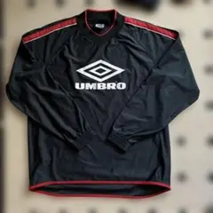 UMBRO ブラック Vネック ピステ Mサイズ