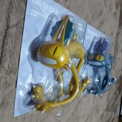 ファイナルファンタジー ぐねぐねフィギュア 全2種 - メルカリ