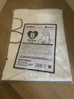 ベイマック一番くじＢTシャツ　おまけにアクリルスタンド付き