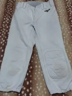 【はな様専用】ミズノ ホワイト ユニフォーム(練習着) 膝当て付き　150 ２着