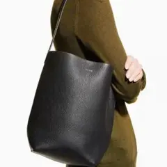 Item thumbnail for item 7013cc8c-e9ae-4cf5-88d2-9117e31f2ead