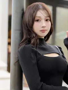 Rady 胸あきニット フレアスリーブ ブラック 長袖 セクシー サマーニットのサムネイル