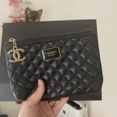 シャネル キルティング ブラックポーチ