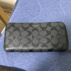 Coach ブラック 長財布 ロゴパターン