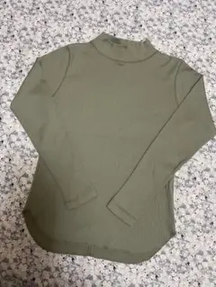 ハイネックリブカットソー カーキ　Mサイズ