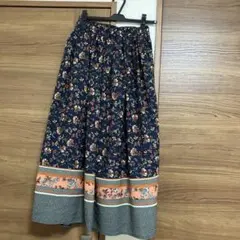 紺花柄ロングスカートネイビーウエストゴムペイズリーピンクZARA好き裏地付きのサムネイル