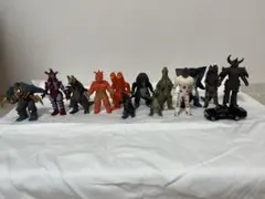 ウルトラマン怪獣シリーズ　フィギュアセット13体