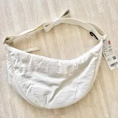 新品ユニクロラウンドミニショルダーバッグオフホワイト