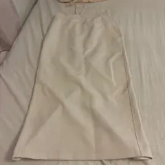ユニクロ　無地 ホワイト ロングタイトスカート