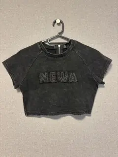 NEWA ロゴ クロップドトップス ブラック