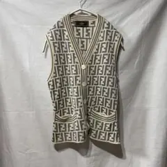 2025年最新】Fendi ニットベストの人気アイテム - メルカリ