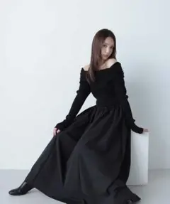 【早い者勝ち】美品　オフショルワンピース　ナチュラルビューティーベーシック