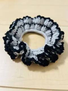 フリルシュシュ　ハンドメイド　かぎ編み