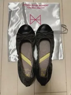 BUTTERFLY TWISTS オリビアヌバック　バレエシューズのサムネイル