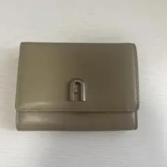 FURLA二つ折り財布 コンパクト財布のサムネイル