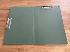 【plus】A3 折りたたみ式クリップボード カーキ