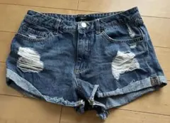 Forever 21 ダメージデニムショートパンツ 28