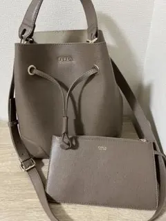 FURLA ブラウン ショルダーバッグ ポーチ付き