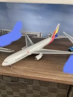 Item thumbnail for item 44786e28-da23-41ad-b665-6ad64b6bc84e