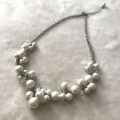 【美品】used ネックレス　パール調ネックレス　大ぶり　パーティ　おしゃれ