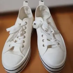 ズッカクラブ厚底レースアップスニーカー