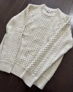 UNIQLO ライトウェイトローゲージ アランクルーセーター