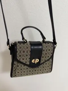 モノグラムショルダーバッグ ベージュ×ブラック