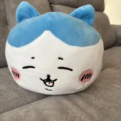 ちいかわ　ハチワレ寝そべりぬいぐるみ