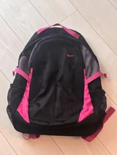 Nike ブラック/ピンク リュックのサムネイル