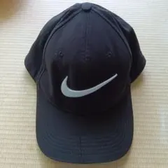 NIKE キャップ ブラック 通気性 パンチング加工