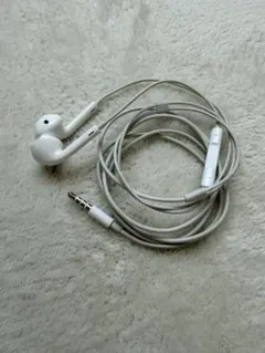 【純正】Apple EarPods（3.5mmプラグ）有線イヤホン
