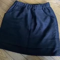 プーラフリーム　黒　スカートのサムネイル