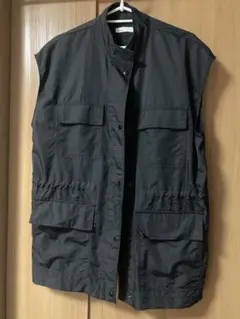 ナイロンベスト