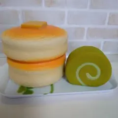 スクイーズ　特大ホットケーキ＆抹茶ロール