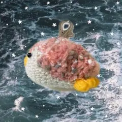 マフラーをつけた寒がりペンギンのあみぐるみ☆ピンク ハンドメイド