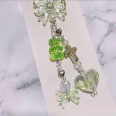 ビーズキーホルダー　緑　グリーン　推しカラー　y2k 韓国　コレクトブック