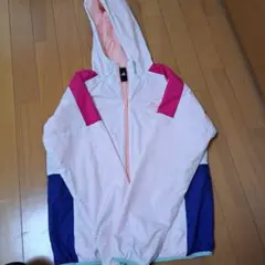adidas　ウインドブレーカー　Jr.