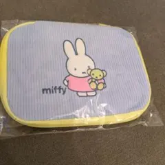 ゼクシィ10月号付録ミッフィー マルチケース