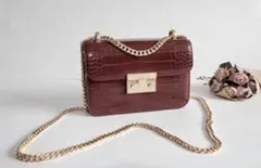 CHARLES & KEITHショルダーバッグ