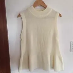 新品 ニットベスト